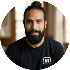 Moisés Vera, fundador y consultor holístico de Multiversa Group